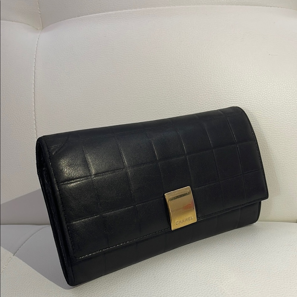 Authentic CHANEL Chocolate Bar Purse Wallet - Picture 3 of 15